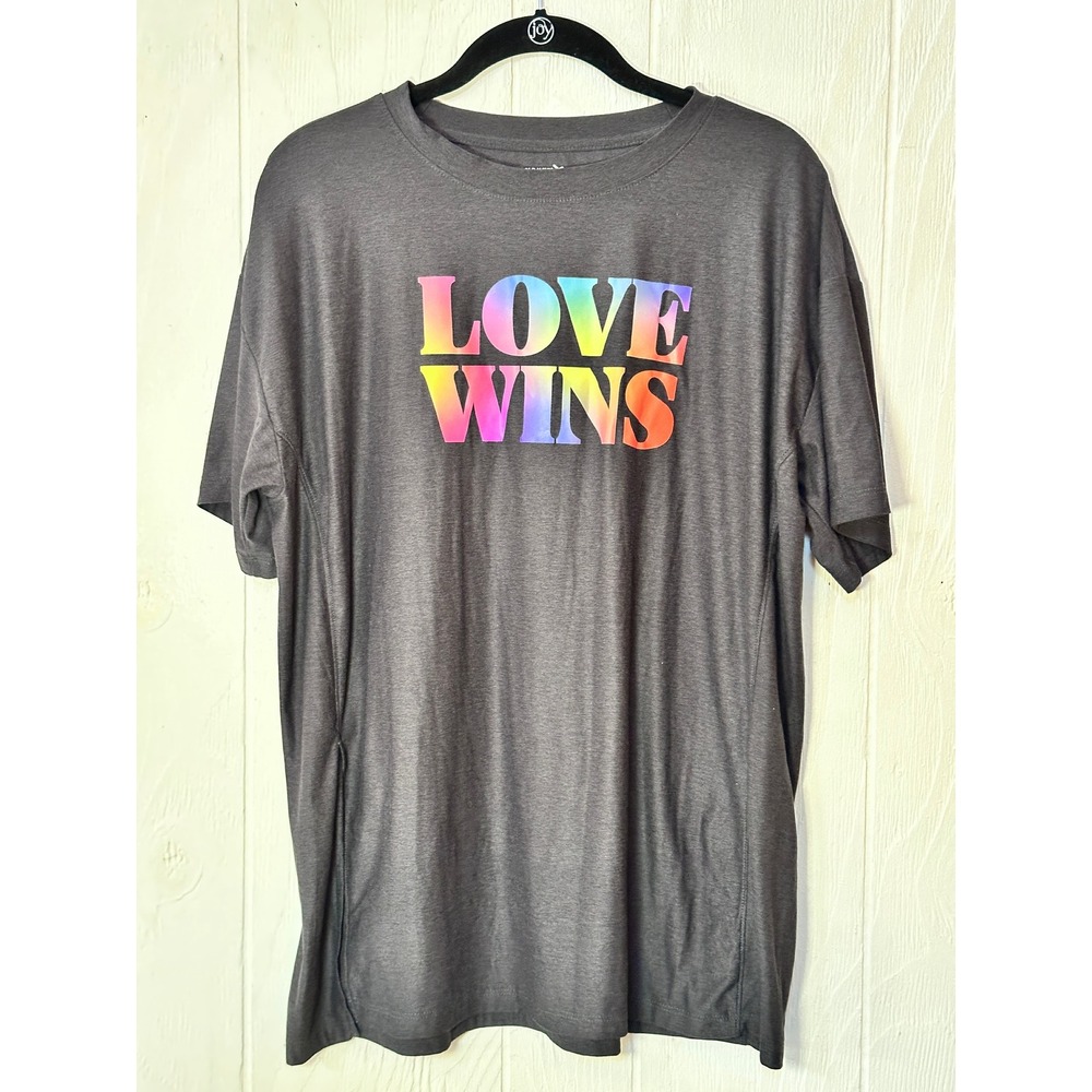 Old Navy Active T-Shirt Womens Small Gray Love Wins Rainbow Cloud Motion Tee